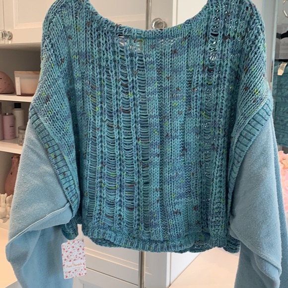 ☃️Free People sweater ❄️ - Picture 7 of 7